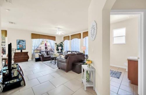 Cypress Pointe House | Near Disney Amazing 5 Bd Home - Private Pool