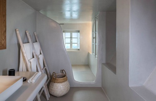 Fira Apartment | Nefeles Junior Suite + Senior Suite by Fantasia Villas
