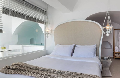 Fira Apartment | Nefeles Senior Suite by Fantasia Villas