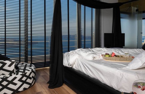 Fira Apartment | Nefeles Senior Suite + Honeymoon Villa by Fantasia Villas