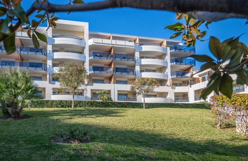 Cros-de-Cagnes House | Nemea Appart Hotel Le Lido Cagnes sur Mer
