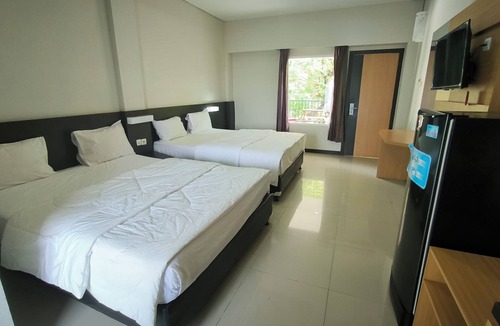 Jepara Hotel | New Bandengan Beach Hotel