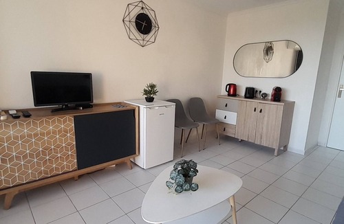 La Croix des Gardes Apartment | New: Beautiful 2 rooms in Cannes renovated
