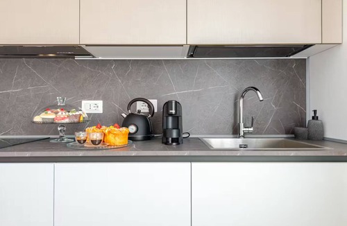 Treviso Apartment | NEW Bright 36 with garden [Treviso - Venice].