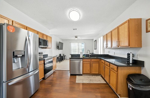 Sunset Ridge Villa | NEW! Family Retreat with Private Pool near Disney!