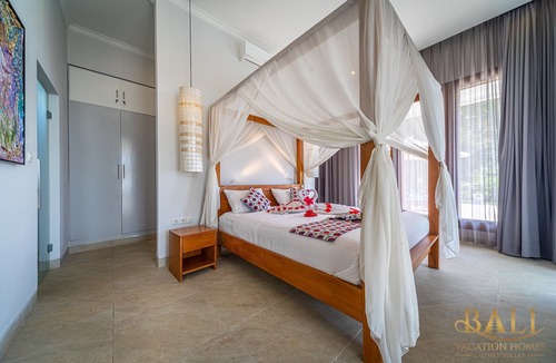 Umeanyar Villa | New for rent: Luxury Modern Design Villa With Amazing View