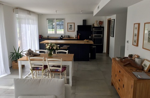 Vence House | New house with swimming pool and large outdoor terrace.