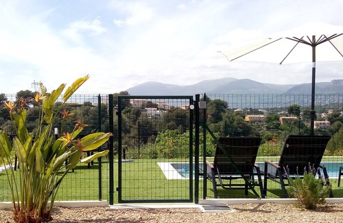 Montaleigne Villa | /NEW/In beautiful bright villa, swimming pool, BBQ, petanque, panoramic view
