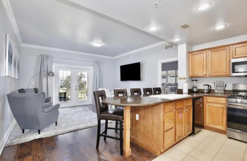 Reunion Apartment | New In The Market 3bd Apartment With Wide View!