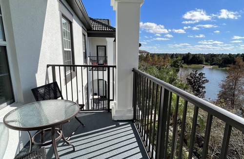 Williamsburg Apartment | New Lakefront - 3 Bedroom/2 Bath - International Dr, Convention Center-Caribbean