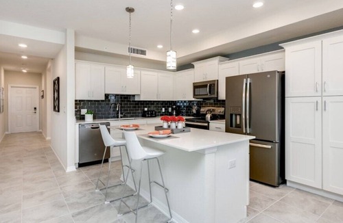 Campbell Apartment | New Listing! Storey Lake Resort, 9mi to Disney & 10mi to Universal - FS319267