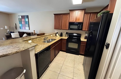 Calabria House | New to Market Spacious Private Pool Retreat
