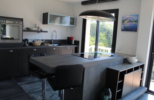 Lazaret Villa | Newly renovated 4 bed villa with pool, aircon, walk into Nice port and promenade