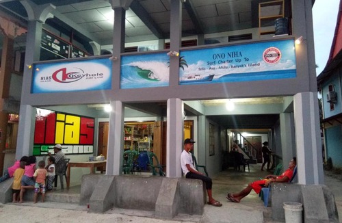 Bawomataluo House | Nias Keyhole Surf Camp