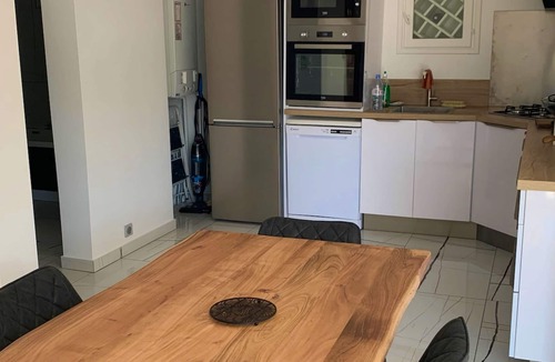 Contes Apartment | Nice 2 room apartment renovated on the ground floor of a house with swimming pool and exterior
