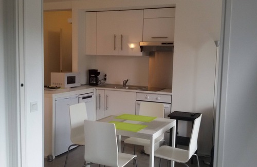 Boulouris-sur-Mer Apartment | NICE 2 ROOMS 3* AIR CONDITIONED IN GROUND FLOOR WITH PRIVATE TERRACE AND POOL
