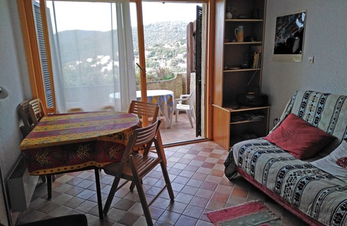 La Croix-Valmer Apartment | Nice 2p apartment with sea view and Moors