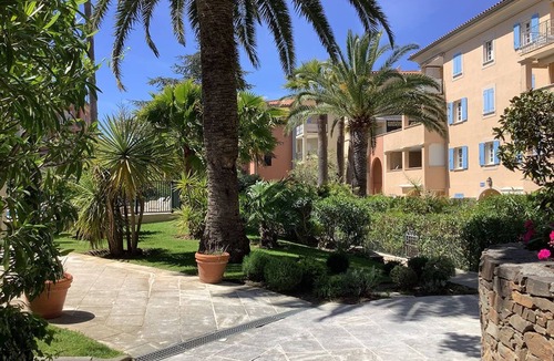 Saint-Tropez Apartment | Nice and cosy apartment center ST TROPEZ, view of the gulf swimming pool parking