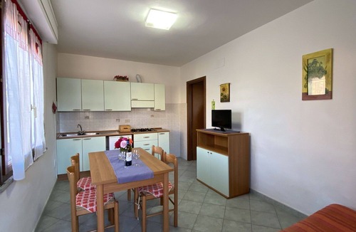 Mazzanta Apartment | Nice apartment for 4 people with TV, patio and parking