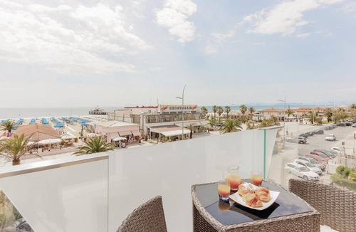 Lido di Camaiore Apartment | Nice apartment in Lido di Camaiore (LU)