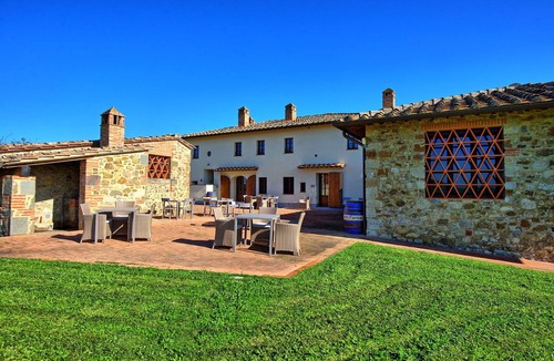 Castelnuovo Berardenga Apartment | Nice apartment for 2 guests with pool, A/C, TV and panoramic view, close to Siena