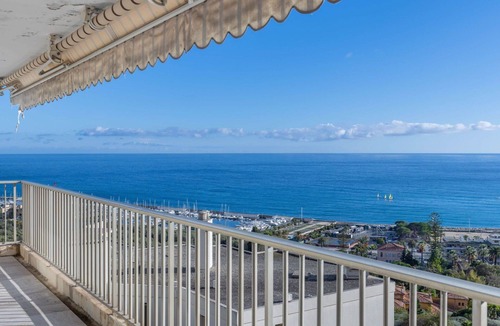Menton Apartment | Nice apartment for 4 people with pool, WIFI, TV and terrace