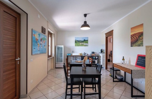 Farigliano Apartment | Nice apartment for 6 people with WIFI, A/C, pool, terrace and pets allowed