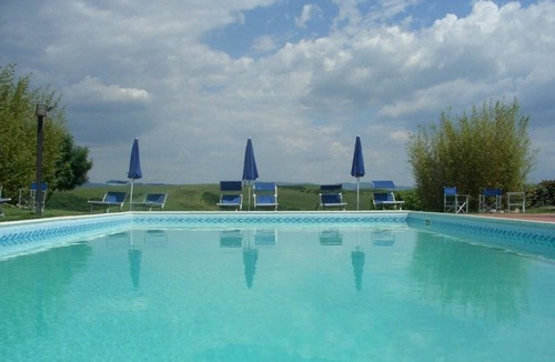 Peccioli Villa | Nice apartment in villa for 5 people with pool, WIFI and panoramic view