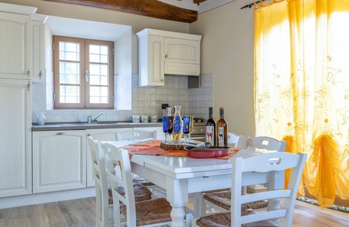 Borgo a Mozzano Apartment | Nice apartment in Borgo a Mozzano