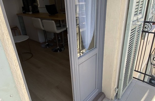 Riquier Apartment | Nice bas Riquier. Appartement T3 Rénové de 50m2