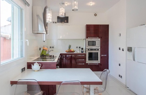 Saint-Laurent-du-Var House | Nice home in Saint-Laurent-du-Var