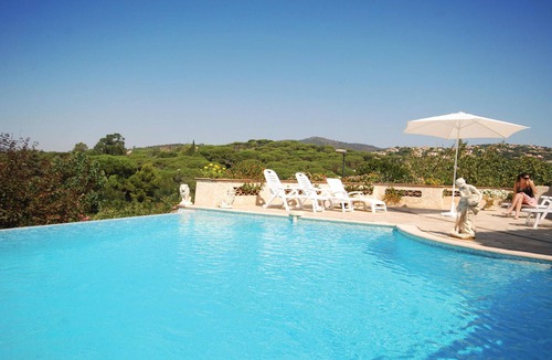 Sainte-Maxime House | Nice home in Sainte Maxime with WiFi