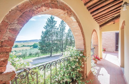 Monteroni d'Arbia House | Nice home in Monteroni d´Arbia SI