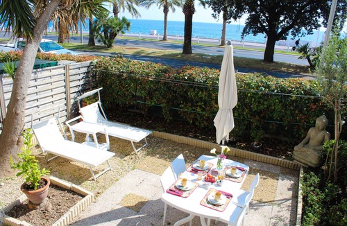 Nice City Centre Apartment | NICE- PROMENADE CENTER- BEACH FRONT- PRIVATE GARDEN and PARKING