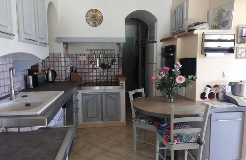 Gattieres House | Nice Provencal villa with pool at the foot of the medieval village of Gattieres