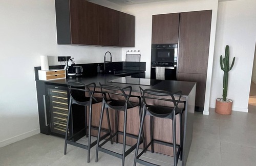 La Californie Apartment | Nice sea view apartment 400m from the beach.