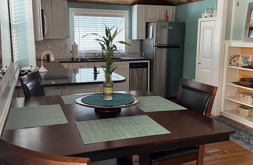 Altamonte Springs Cottage | nIncredible Private Lakefront Cottage Retreat
