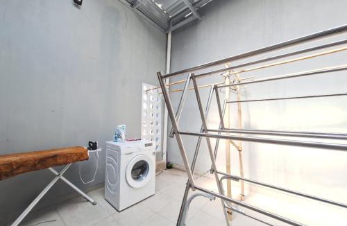 Ngaglik House | Nisrina Syariah Homestay Kaliurang RedPartner
