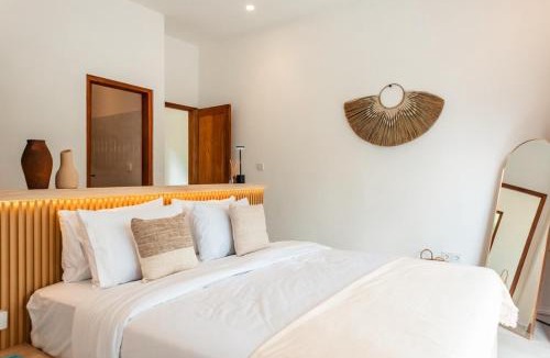 Kuta Villa | NMBR Four - New 2BR Stylish villa with private Pool & Garden