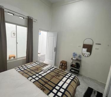 Pangururan House | Nok Homestay