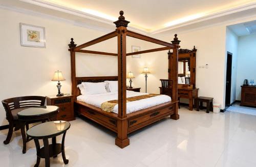 Dinoyo Hotel | Oak Lawang
