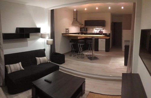 Cogolin Apartment | Oasis de tranquillité: Jardin / Piscine / Parking