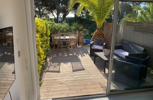 Cogolin Apartment | Oasis de tranquillité: Jardin / Piscine / Parking