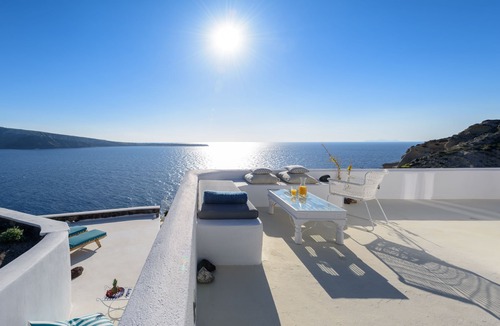 Oia Villa | Ode Villa with sunset and private heated pool