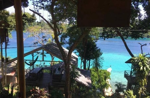 Sabang House | Olala Café & Bungalows has a great location, right on the sea.