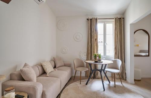 Le Suquet Apartment | Old Town Apartments By Villa Botanica