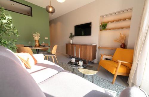 Old Town Apartment | Old Town Diamond, adorable sunny apartment with AC