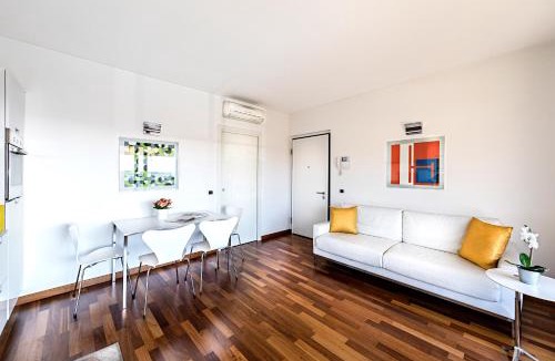 Moniga del Garda Apartment | Oliveto al Porto