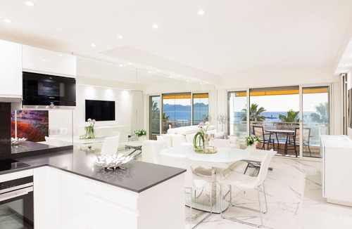 Pointe Croisette Apartment | On La Croisette: new 2 bedrooms with sea view