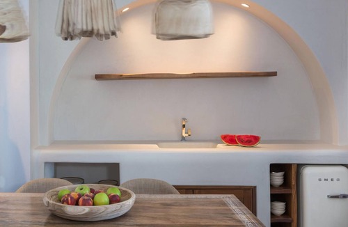 Pyrgos Villa | One Bedroom Panoramic - White Co